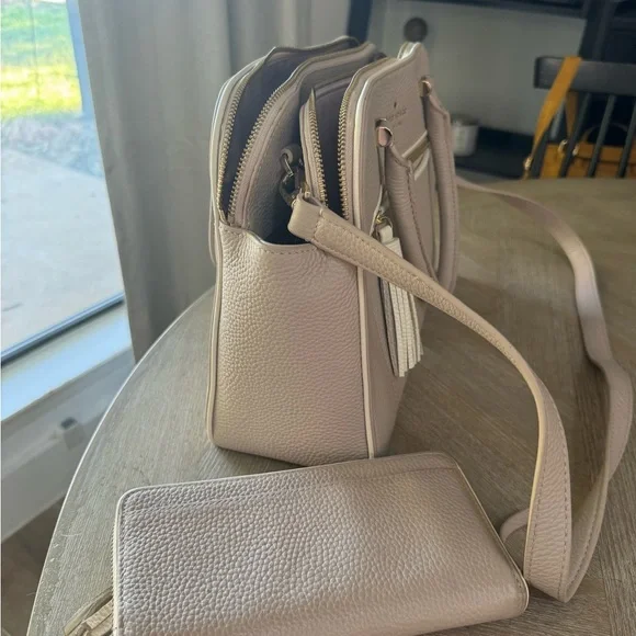 Kate Spade Light Pink Purse with matching wallet - Picture 6 of 11